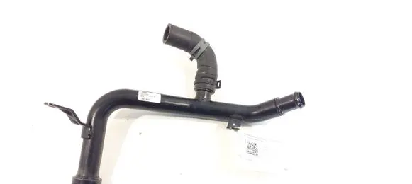 Porsche Cayenne (92A) Engine coolant pipe/hose 057121073N