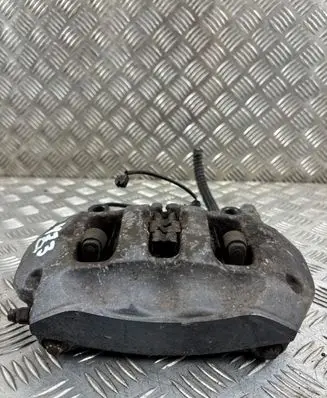 Volkswagen Touareg II Rear brake caliper 7P6615404K