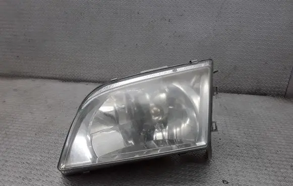 Mitsubishi Space Star Headlight/headlamp