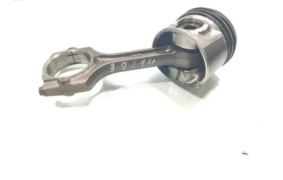 Honda CR-V Piston with connecting rod 