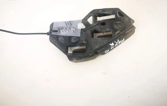 Volkswagen Polo IV 9N3 Front bumper mounting bracket 6q0807183a