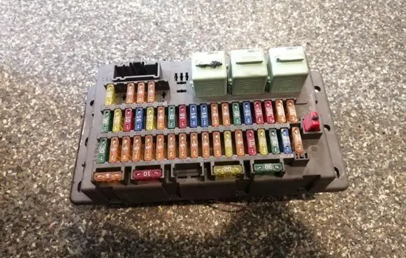 Mini One - Cooper R50 - 53 Fuse module 6906600