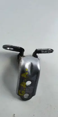 Hyundai ix35 Rear door lower hinge