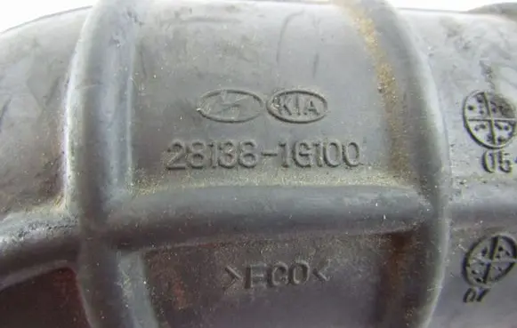 KIA Rio Air intake hose/pipe 281381G100