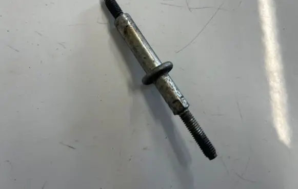 Mazda 3 II Nuts/bolts