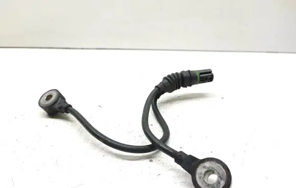 BMW 3 E90 E91 Detonation knock sensor 7568422