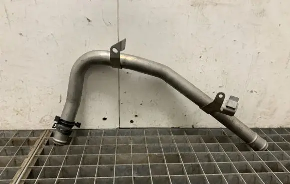 Mercedes-Benz CLA C117 X117 W117 Engine coolant pipe/hose A2702032902