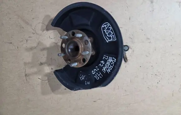 Hyundai Tucson TL Rear wheel hub spindle/knuckle A205