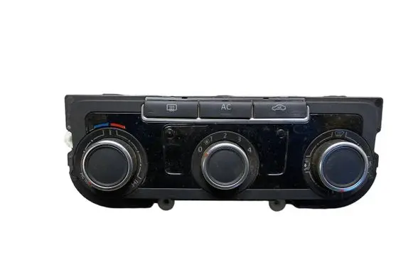 Volkswagen Jetta VI Climate control unit 7N0907426AM 5HB00975170