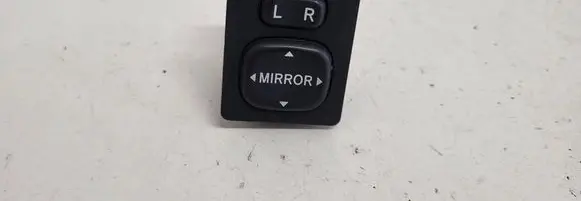 Toyota Verso Wing mirror switch 769746E 183574