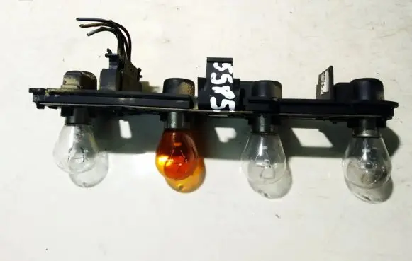 Mercedes-Benz A W168 Tail light bulb cover holder 3310