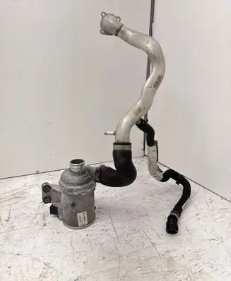 BMW 4 F32 F33 Water pump 702881660 7649300 3021641