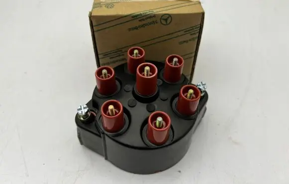 Mercedes-Benz SL R107 Spark distributor A0001584102