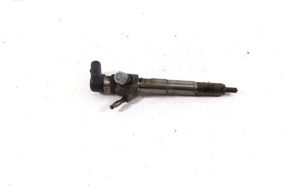 Mercedes-Benz A W176 Fuel injector 166006212R