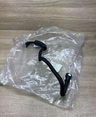 Peugeot 3008 II Fuel line pipe 9813043380