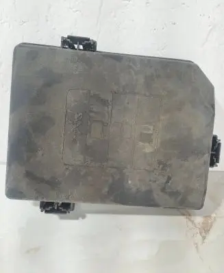 Opel Astra K Fuse box cover 39019198