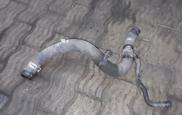 Toyota Auris 150 Engine coolant pipe/hose NOCODE