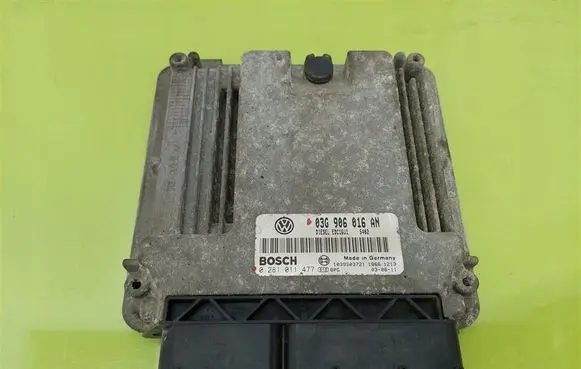 Volkswagen Golf V Engine control unit/module 03G906016AN