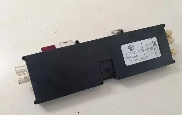 Volkswagen Multivan T5 Aerial antenna amplifier 7H5035532B