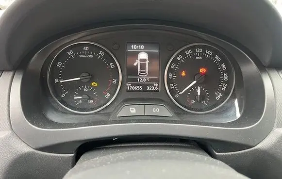 Skoda Rapid (NH) Speedometer (instrument cluster) 