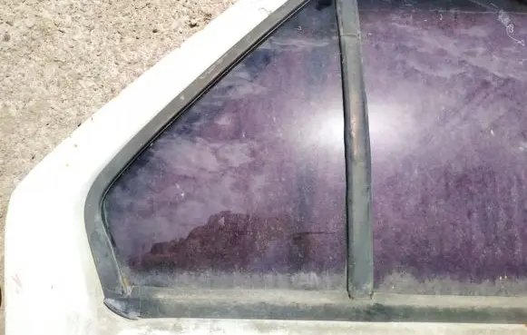 Renault 19 Rear vent window glass 