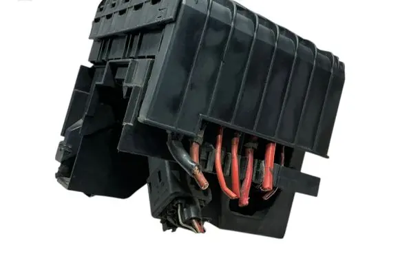 Volkswagen Tiguan Fuse module 1K0937540A