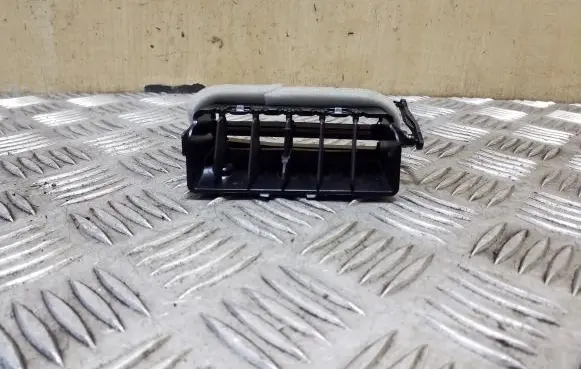 Volvo XC90 Dashboard side air vent grill/cover trim 31497124