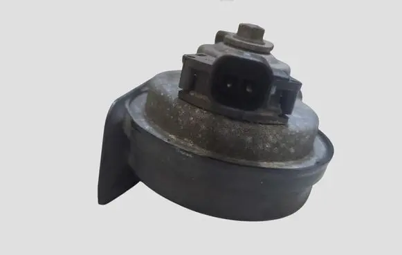 Volvo V40 Horn signal A046522