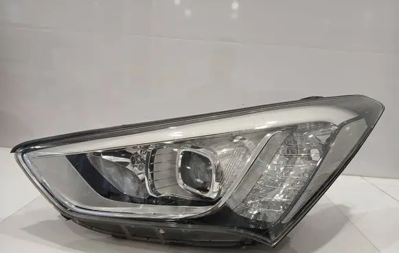 Hyundai Santa Fe Headlight/headlamp 921012WXXX
