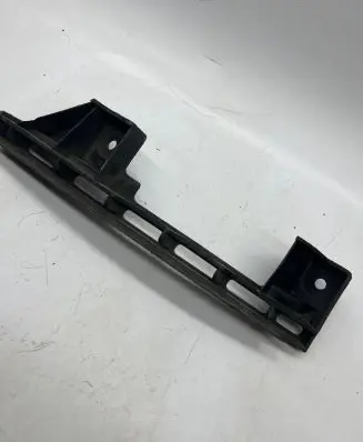 Volkswagen Caddy Front bumper mounting bracket 1T0807890B W013837