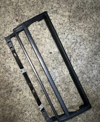 BMW 5 E39 Radio/GPS head unit trim 8247302