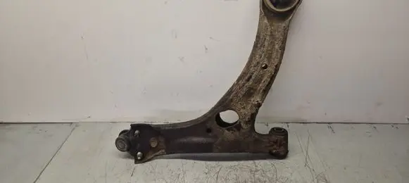 Toyota Corolla E120 E130 Front lower control arm/wishbone