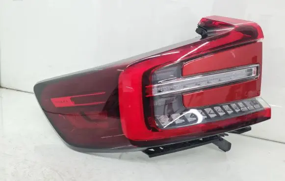 Volvo C40 Rear/tail lights 32365666