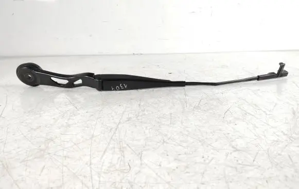 BMW i3 Front wiper blade arm 7322164