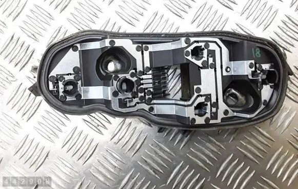 Opel Corsa D Tail light bulb cover holder 89037853