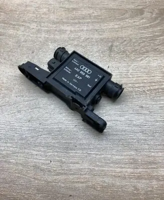 Audi A6 S6 C4 4A Door control unit/module 4A0959981
