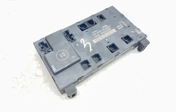 Mercedes-Benz CLK A209 C209 Door control unit/module 2098201926
