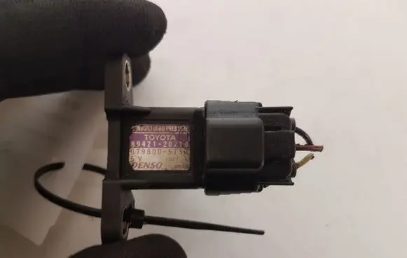 Toyota Corolla E120 E130 Air pressure sensor 8942120210 0798005130