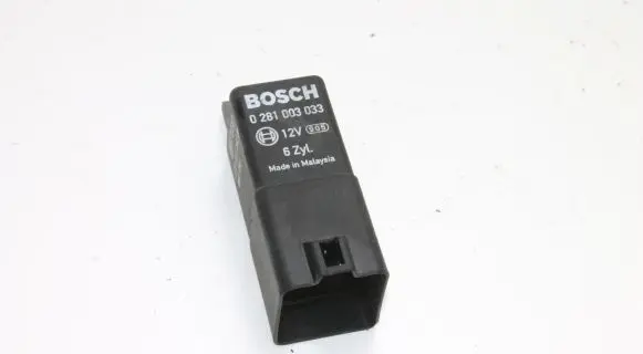 Volkswagen Phaeton Glow plug pre-heat relay 0281003033