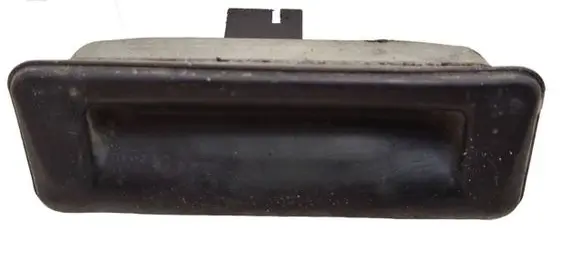 Volkswagen Golf V Tailgate opening switch 5J0827566E