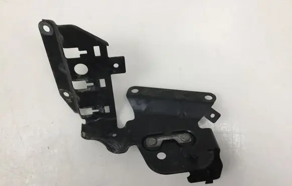 Audi A6 S6 C6 4F Other engine bay part 03G131133C