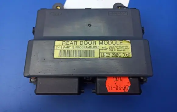 Jaguar XJ X308 Door control unit/module LNC2120BCXXX ACDPNF8FF13C790AC A003192