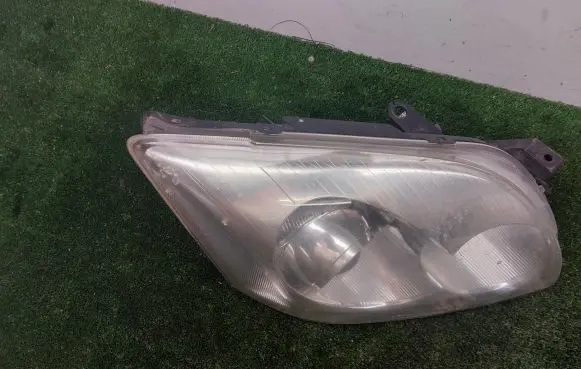 Toyota Avensis T250 Headlight/headlamp 0821211F3R