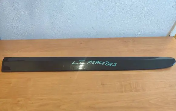 Mercedes-Benz E W211 Rear door trim (molding) A2116901162