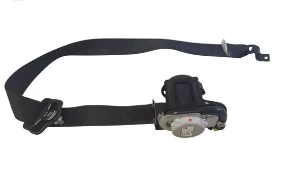 Nissan Leaf II (ZE1) Front seatbelt 638265101G 6381891A