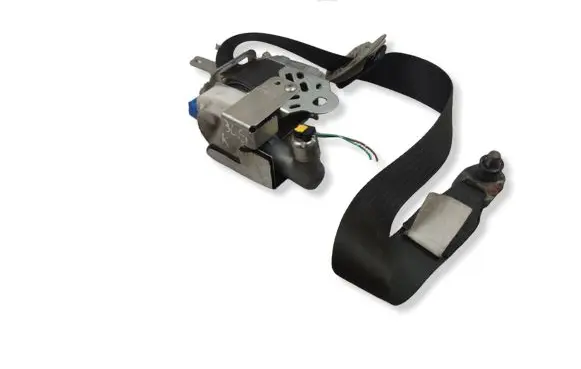 Mitsubishi Lancer X Front seatbelt 0436195