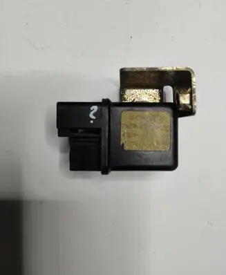 Nissan Navara D22 Glow plug pre-heat relay 252302SS9606 25230