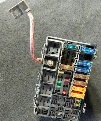 Renault Espace IV Fuse box set 8200242763 133411900 5BD3341