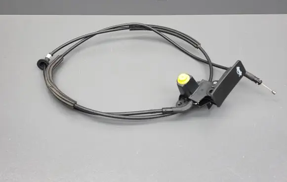 Ford Fiesta Engine bonnet/hood lock release cable 