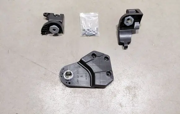 Mercedes-Benz E W213 Headlight/headlamp mounting bracket A2138202200